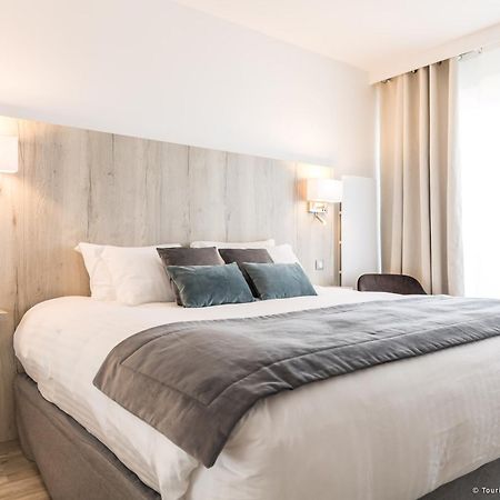 Les Terrasses Du Port Hotell Saint-Pierre Eksteriør bilde